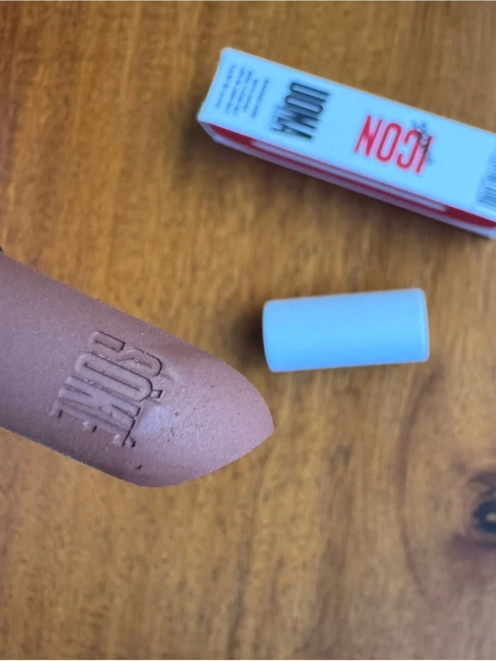 UOMA Beauty Matte Lipstick - Warm Taupe Brown in shade Tracy